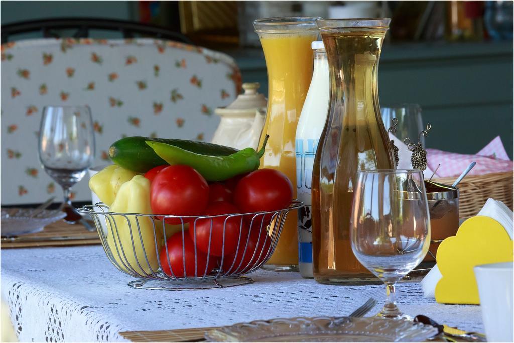 Fruktarium Vendeghaz Hotell Trizs Exteriör bild